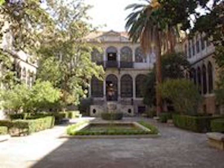 Facultad de Traducción e Interpretación Facultad de Traducción e Interpretación